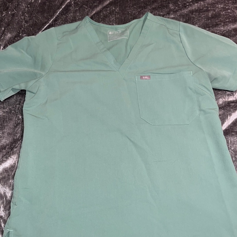 Surgical Green Figs Top